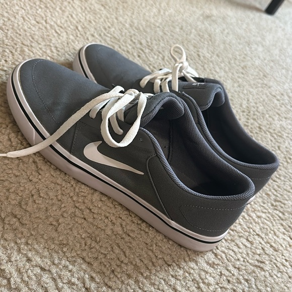 Out of box - good as new not my size - Picture 1 of 4